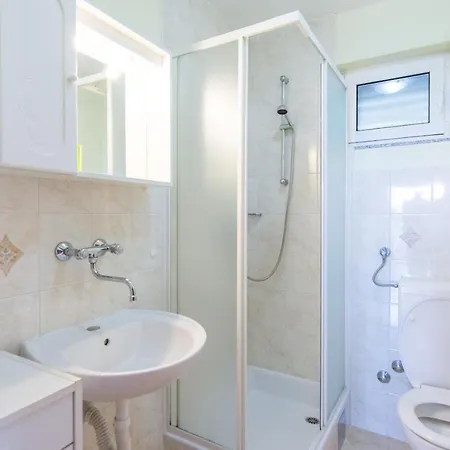 Ferienhaus House Motar *